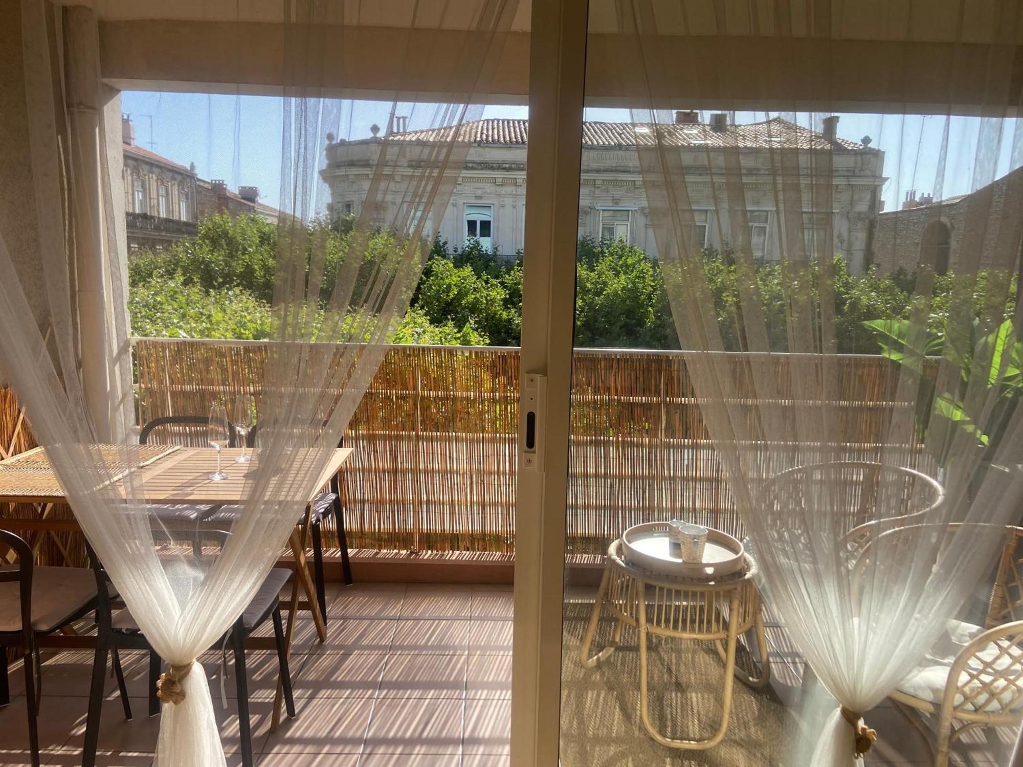 Charmant Appartement Central Terrasse Proche Gare Sète Exteriör bild